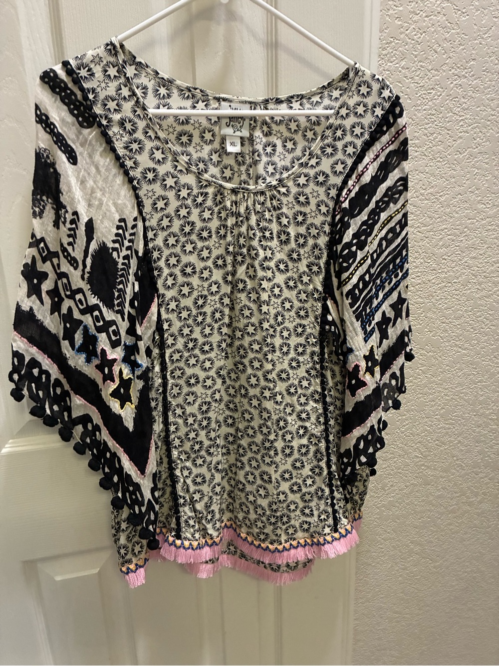 ivy jane Black, Ivory & Pink Boho Flutter Sleeve Top
